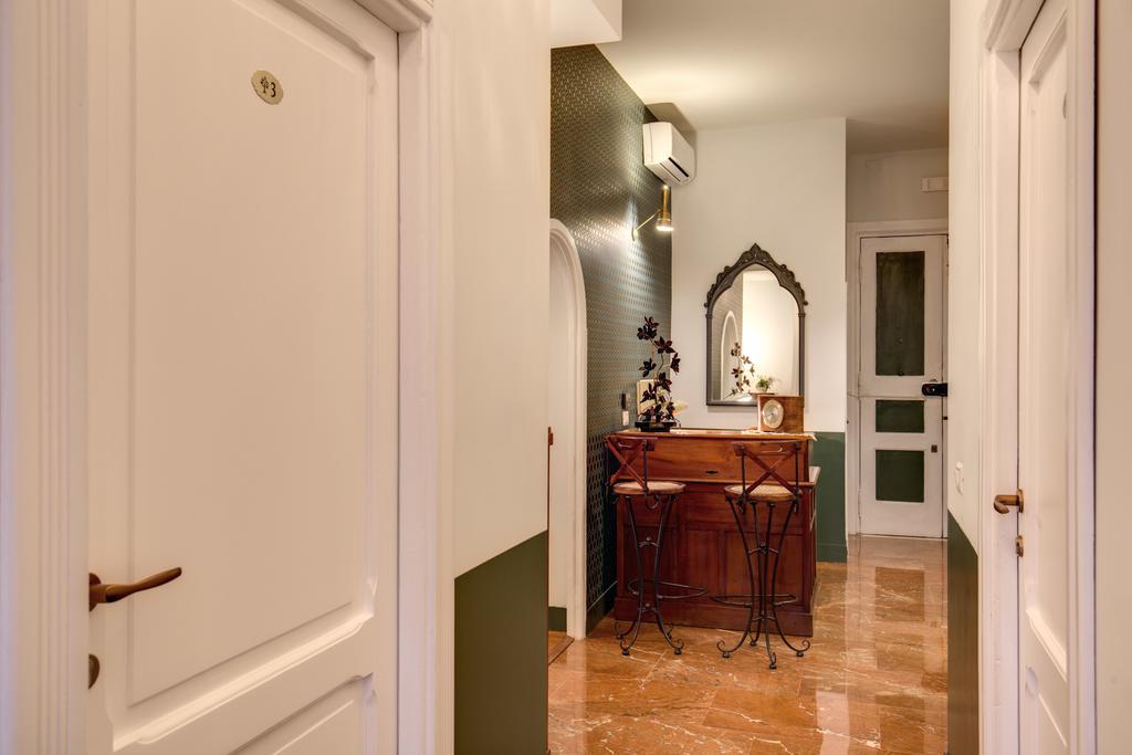 Tree Charme Trilussa Bed & Breakfast Рим Екстериор снимка